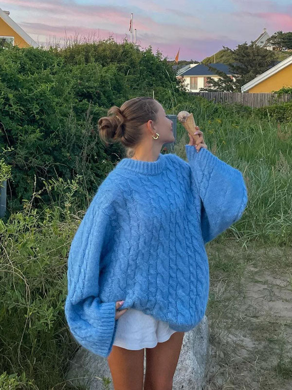 Crew neck knitted sweater