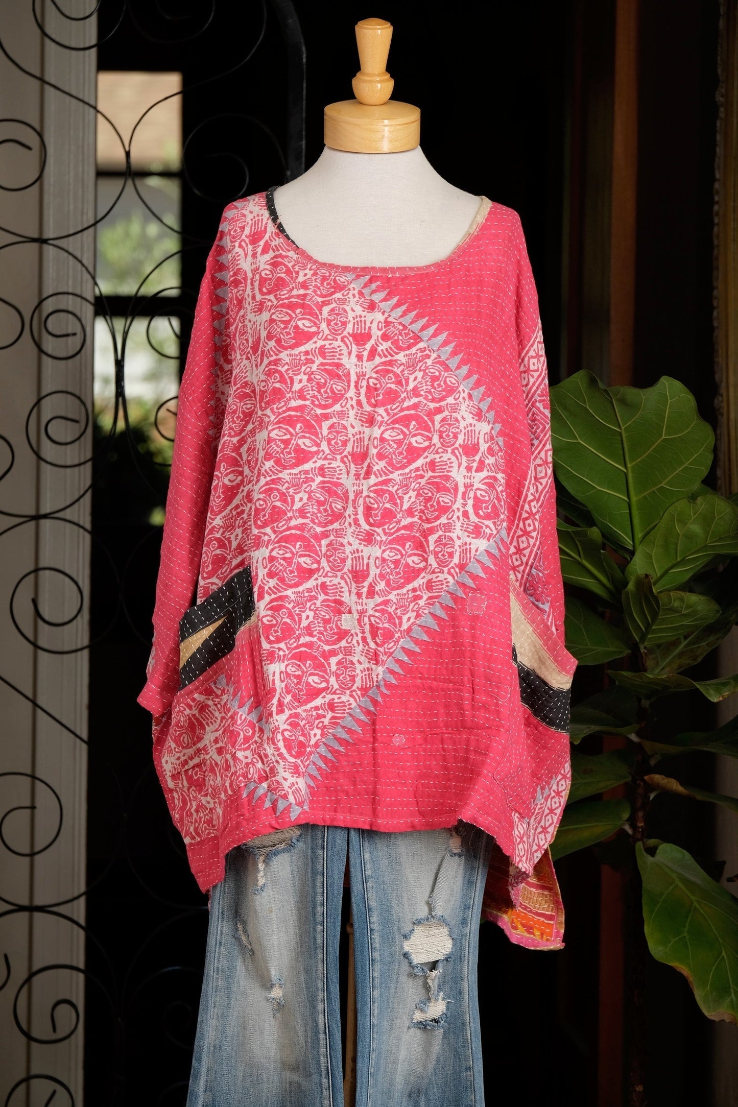 Kantha Pullover In Pink People
