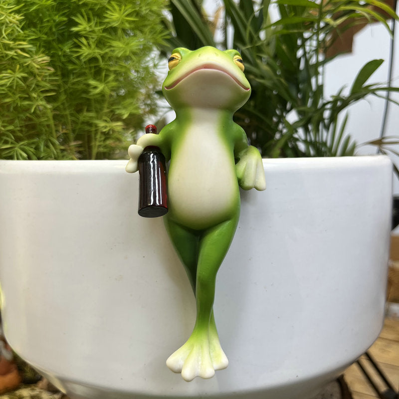 Climbing Frogs Decorations