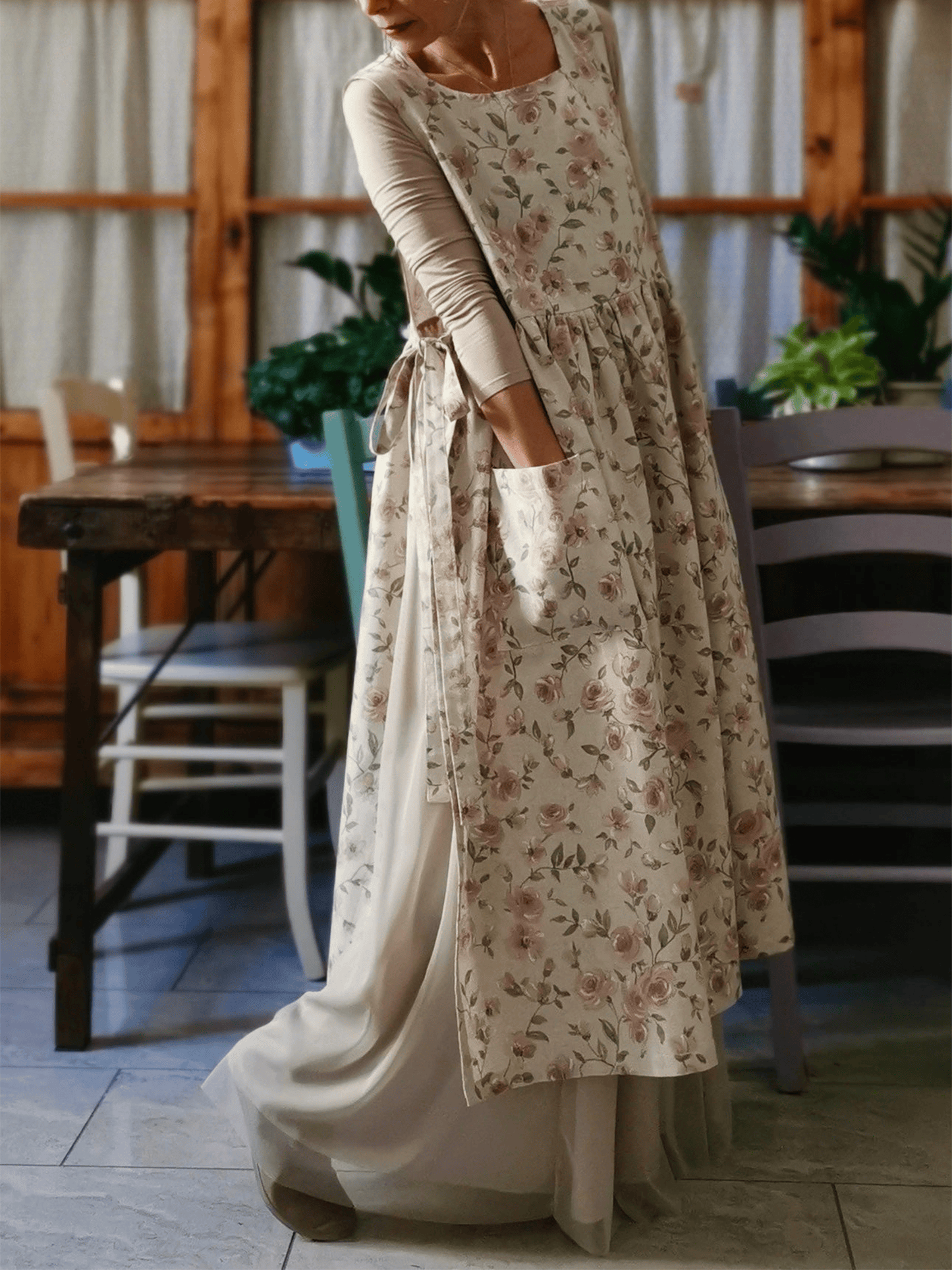 Romantic Apron with Country Roses