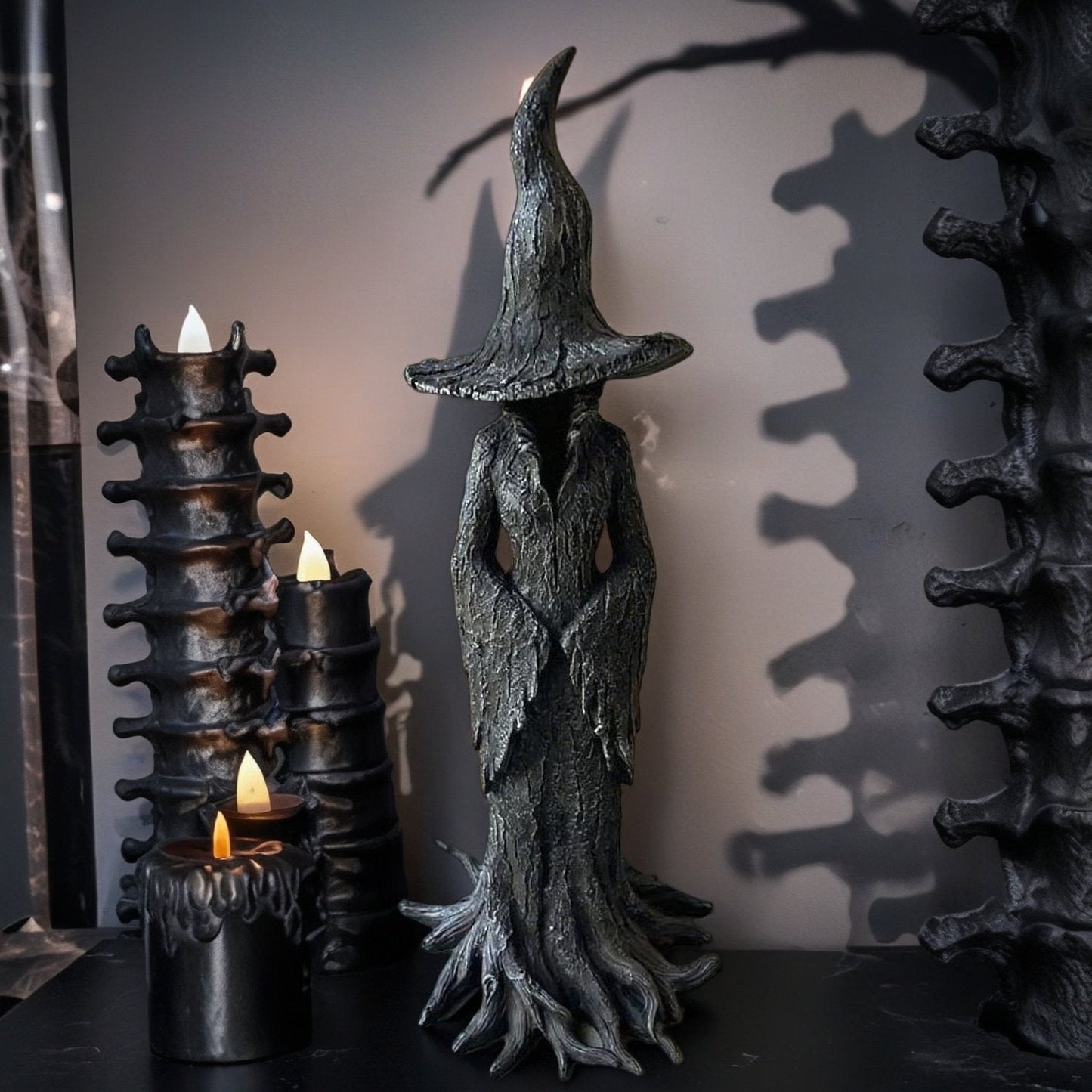 🧙‍♀️💫Hand-Painted Enchanting Witch Statue: The Guardian of Your Home