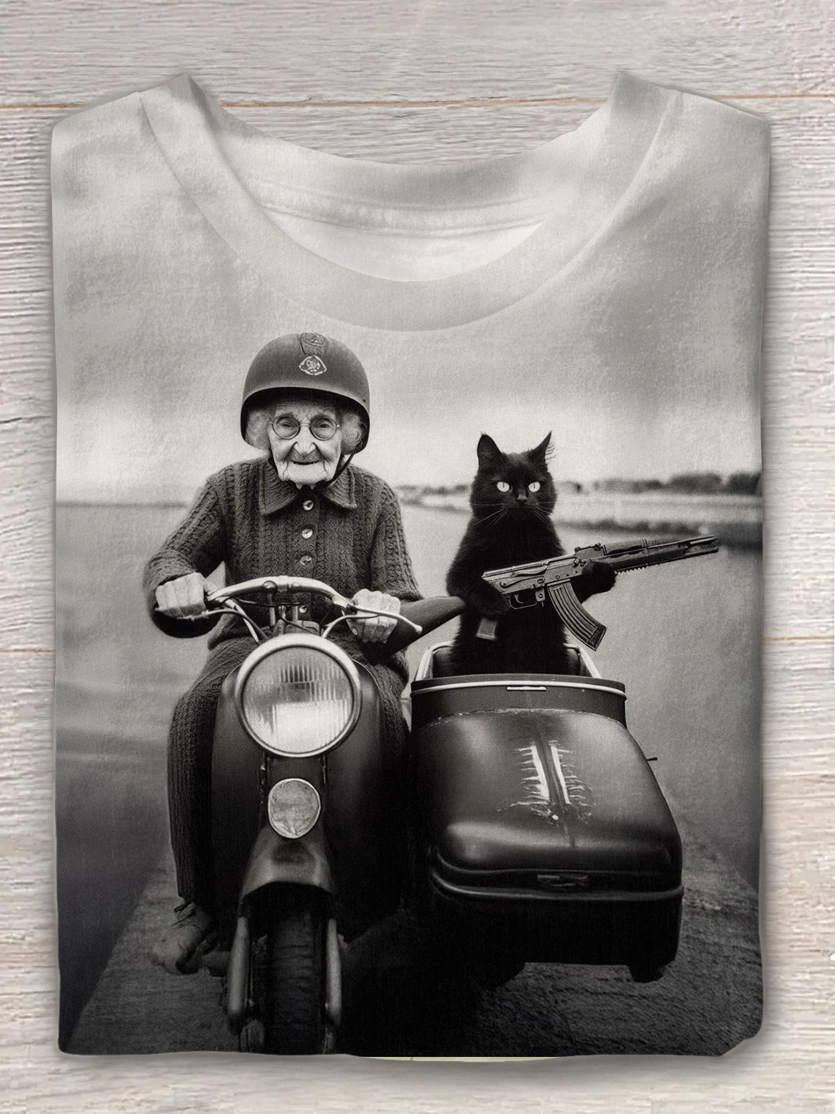 Elderly And Cat Fun Print Crew Neck T-shirt