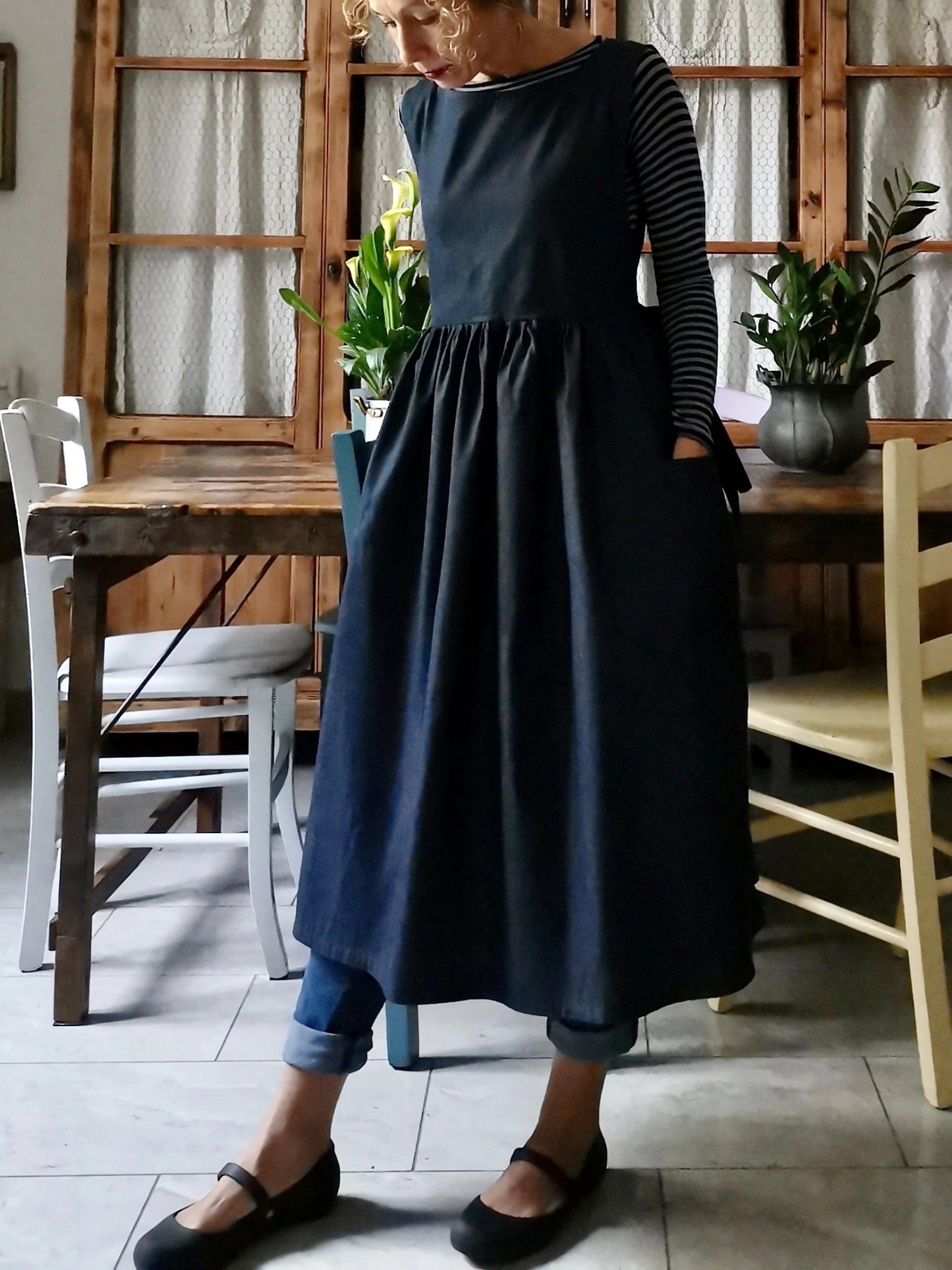 The Dark Blue Cotton & Linen Kitchen Apron