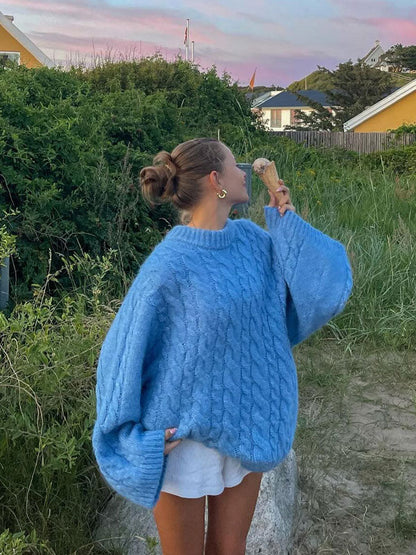 Crew neck knitted sweater