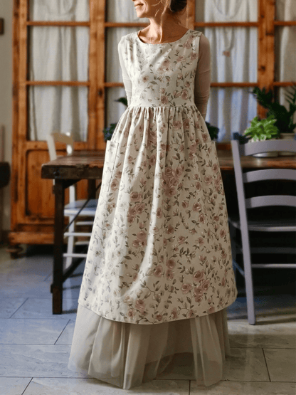 Romantic Apron with Country Roses