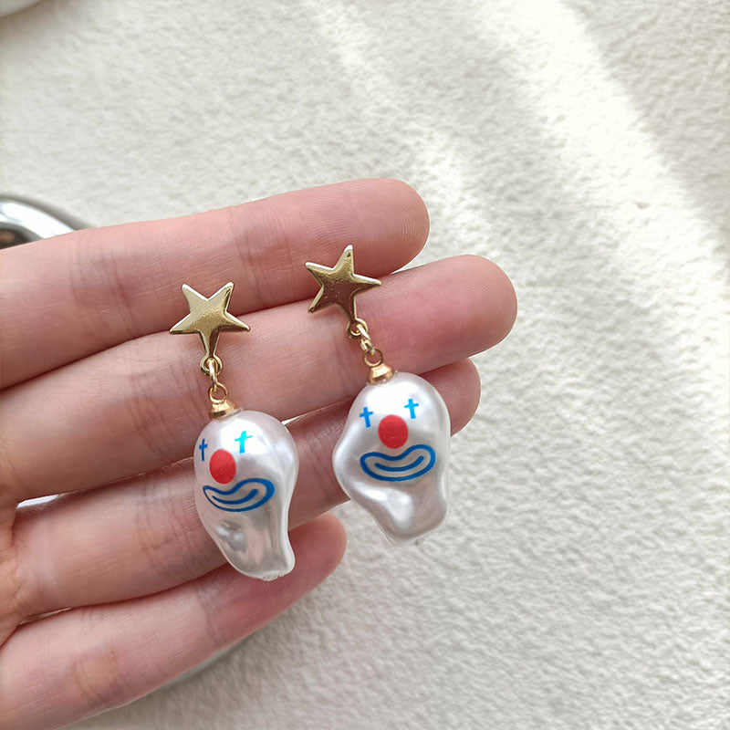 Funny Baroque Pearl Joker Earring