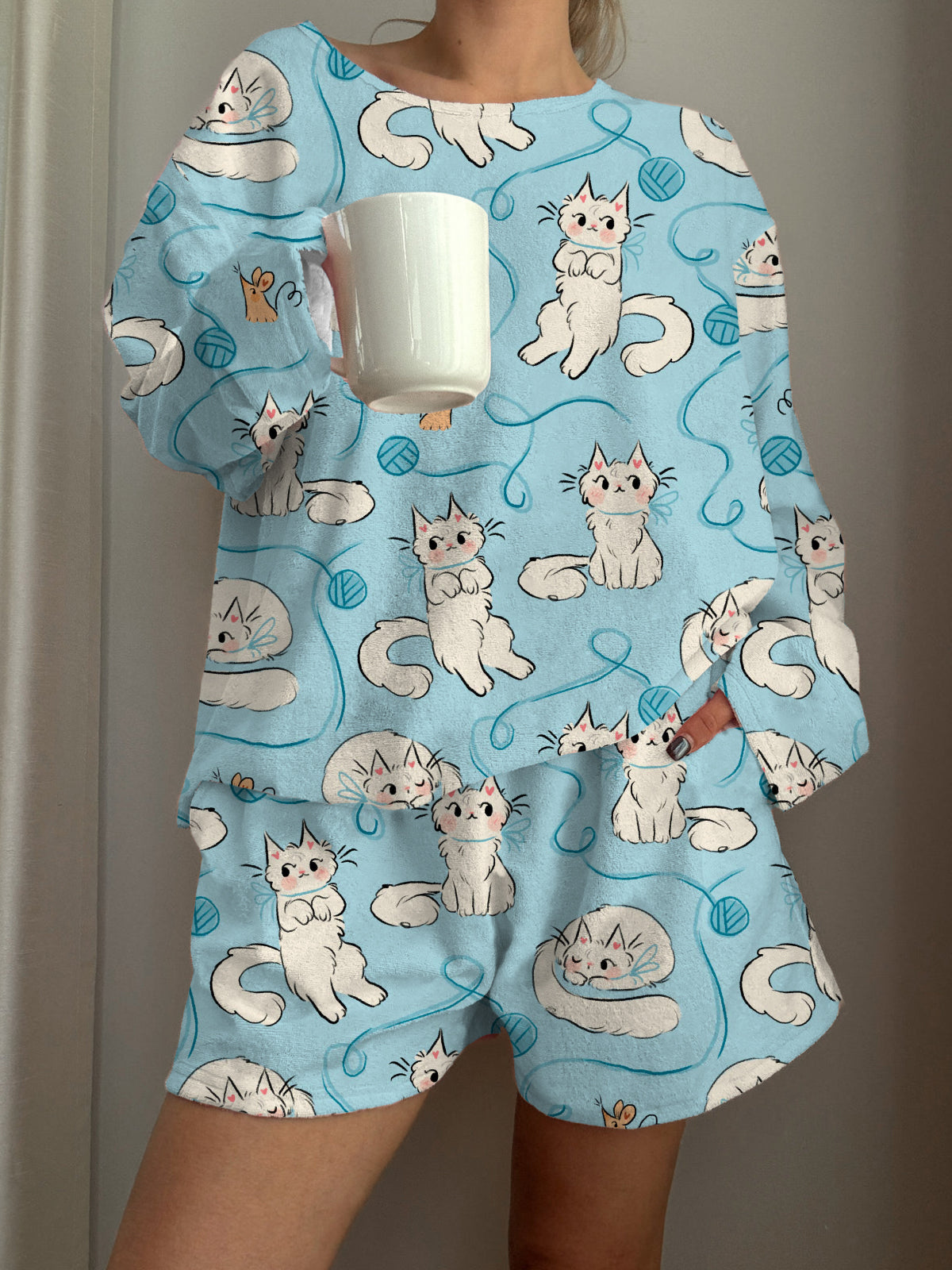 Playing Kittens Printed Long-Sleeved Shorts Loungewear Set