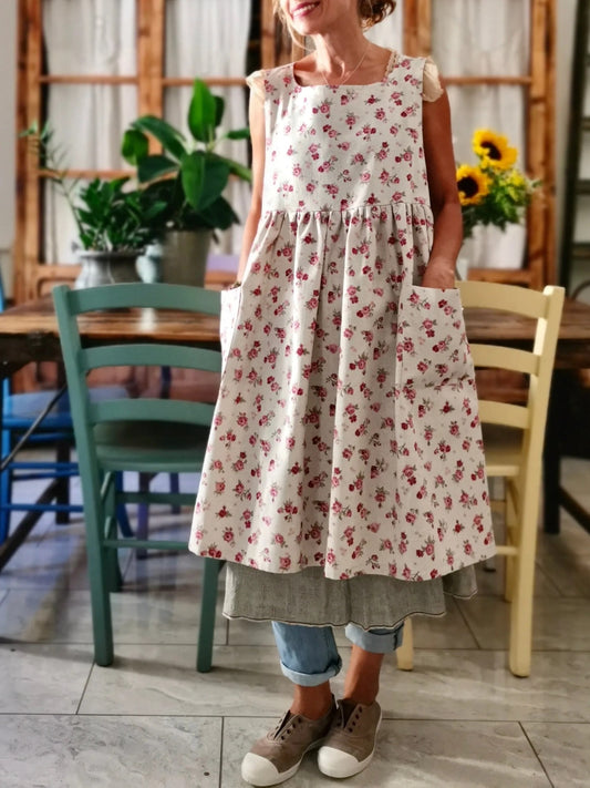 Women's Kitchen Apron with Roses