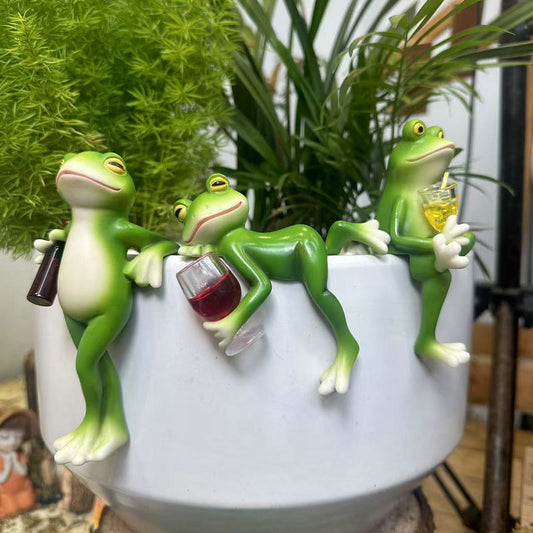 Climbing Frogs Decorations