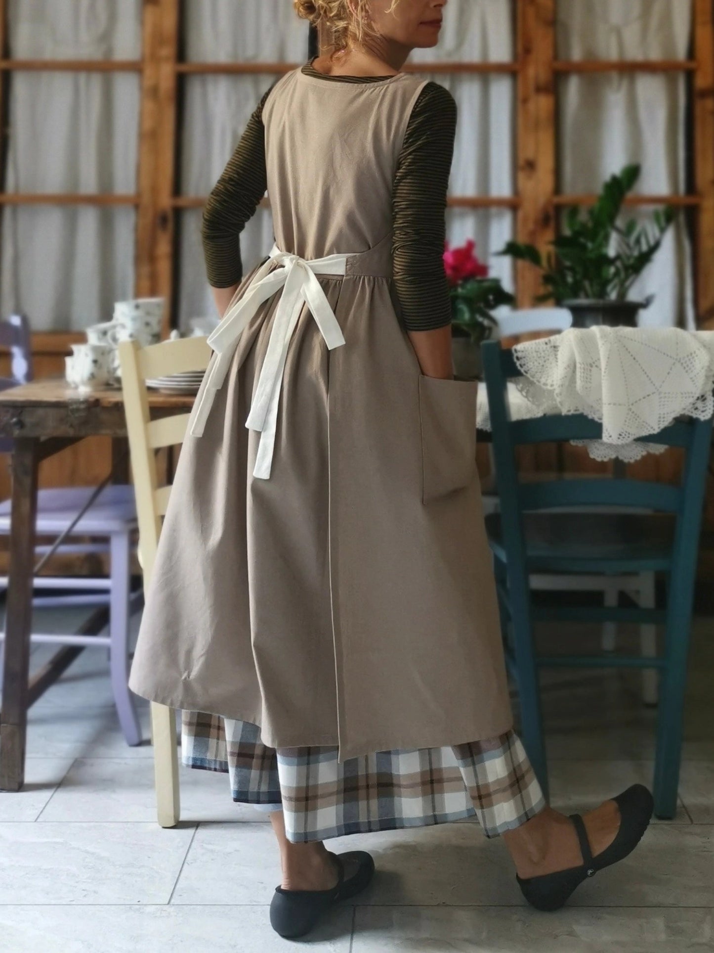 Dove-Grey Women's Apron with Cream Laces