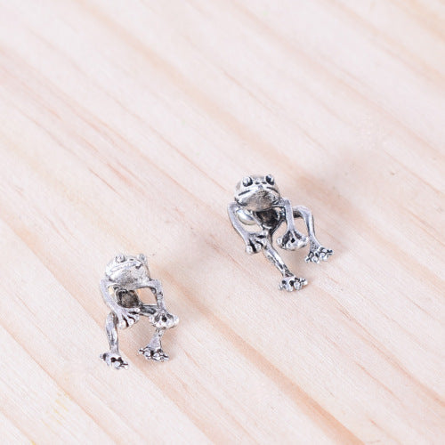 Retro Funny Frog Women Earrings