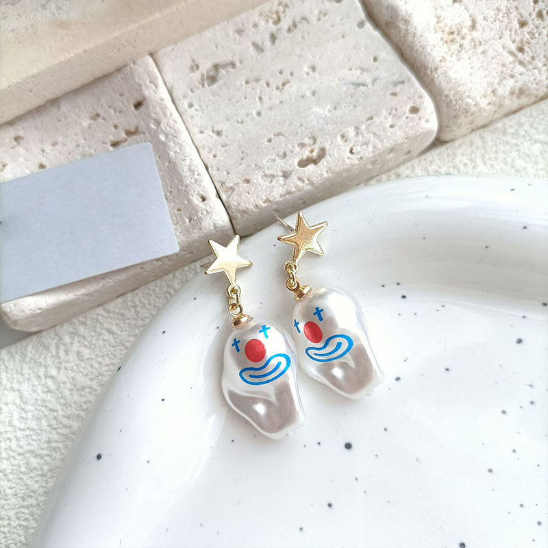 Funny Baroque Pearl Joker Earring