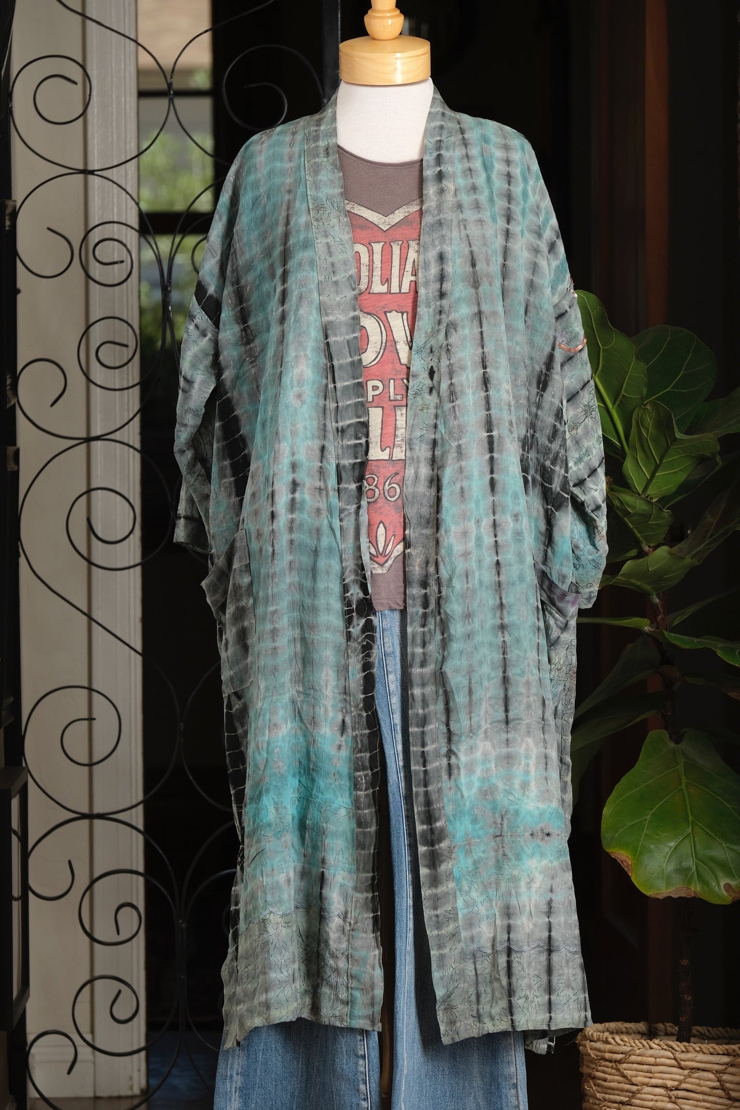 Smoke Duster in Aqua Mist