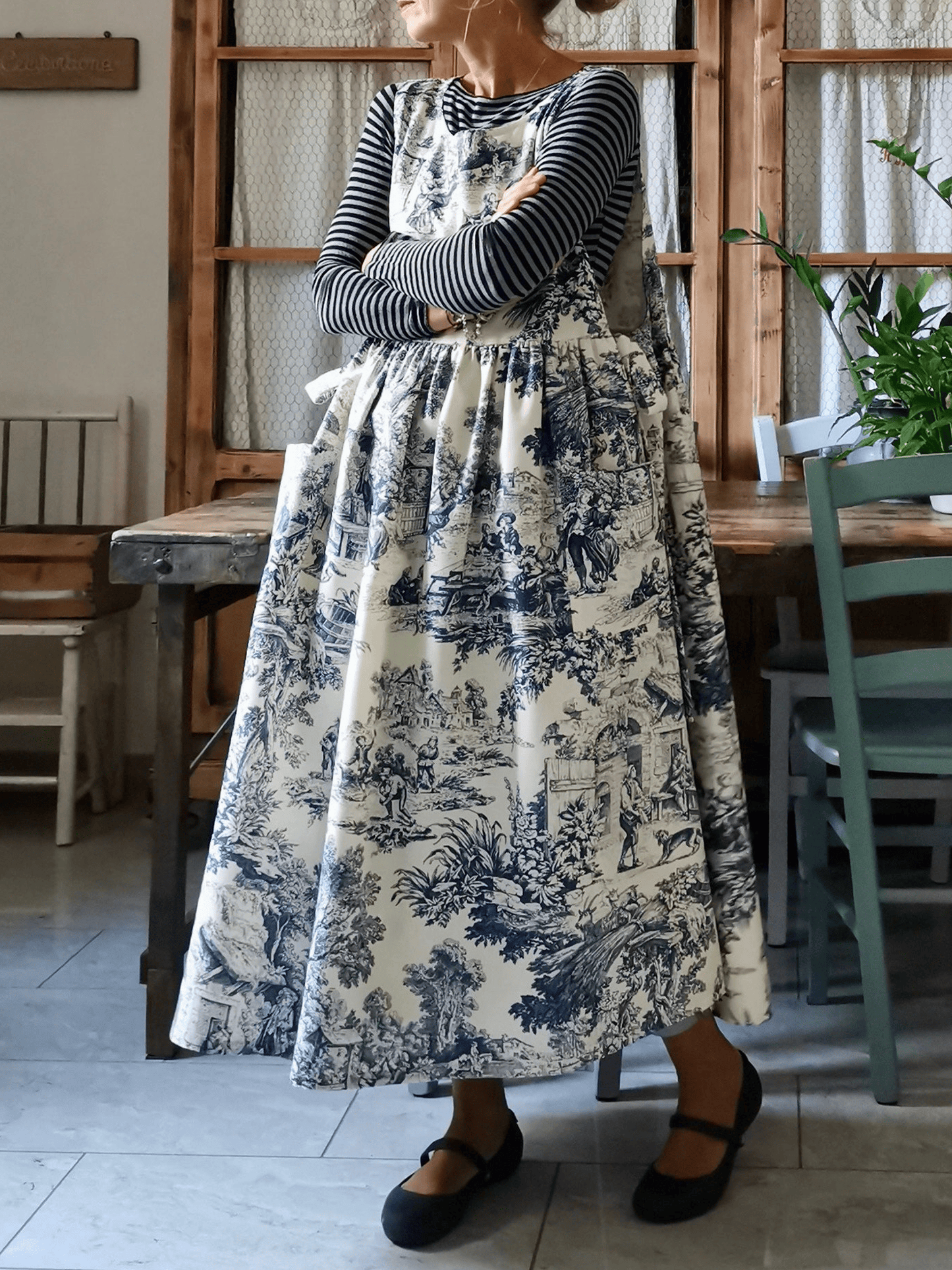 Vintage Blue & White Long Apron