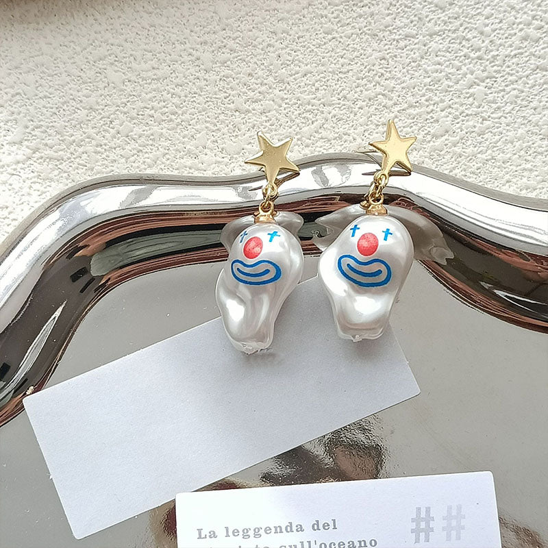 Funny Baroque Pearl Joker Earring