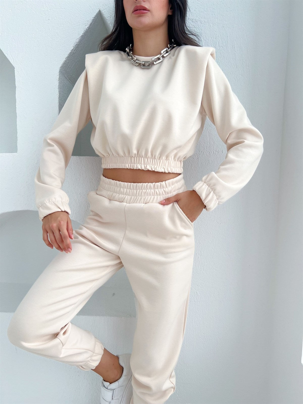 Chic Wide Shoulder Casual Pennies Tracksuit