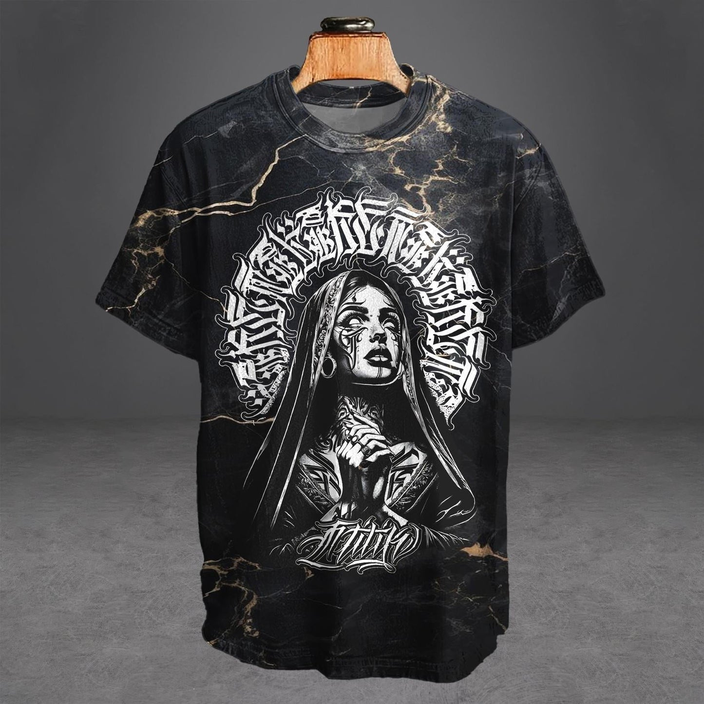 Gothic Print Crew Neck T-shirt