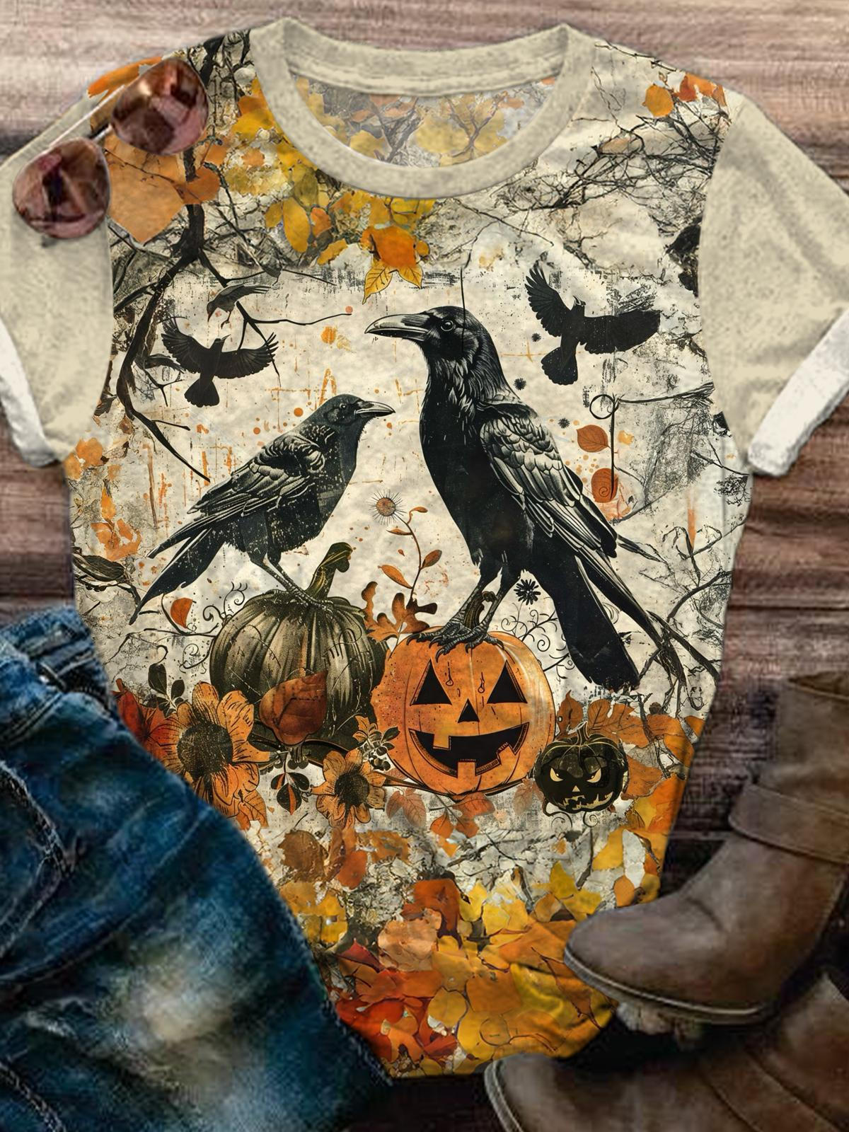 Pumpkin And Bird Crew Neck T-shirt