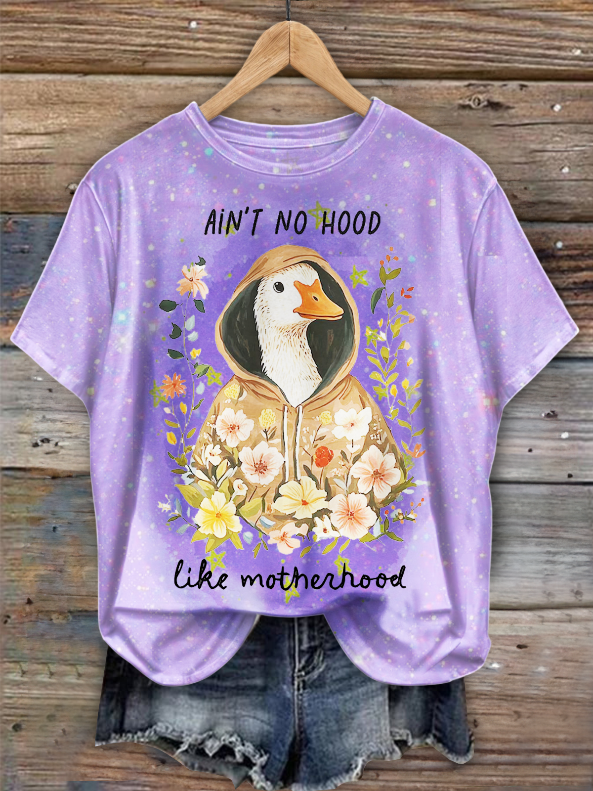 Aid't No Hood Like Motherhood Crew Neck T-shirt