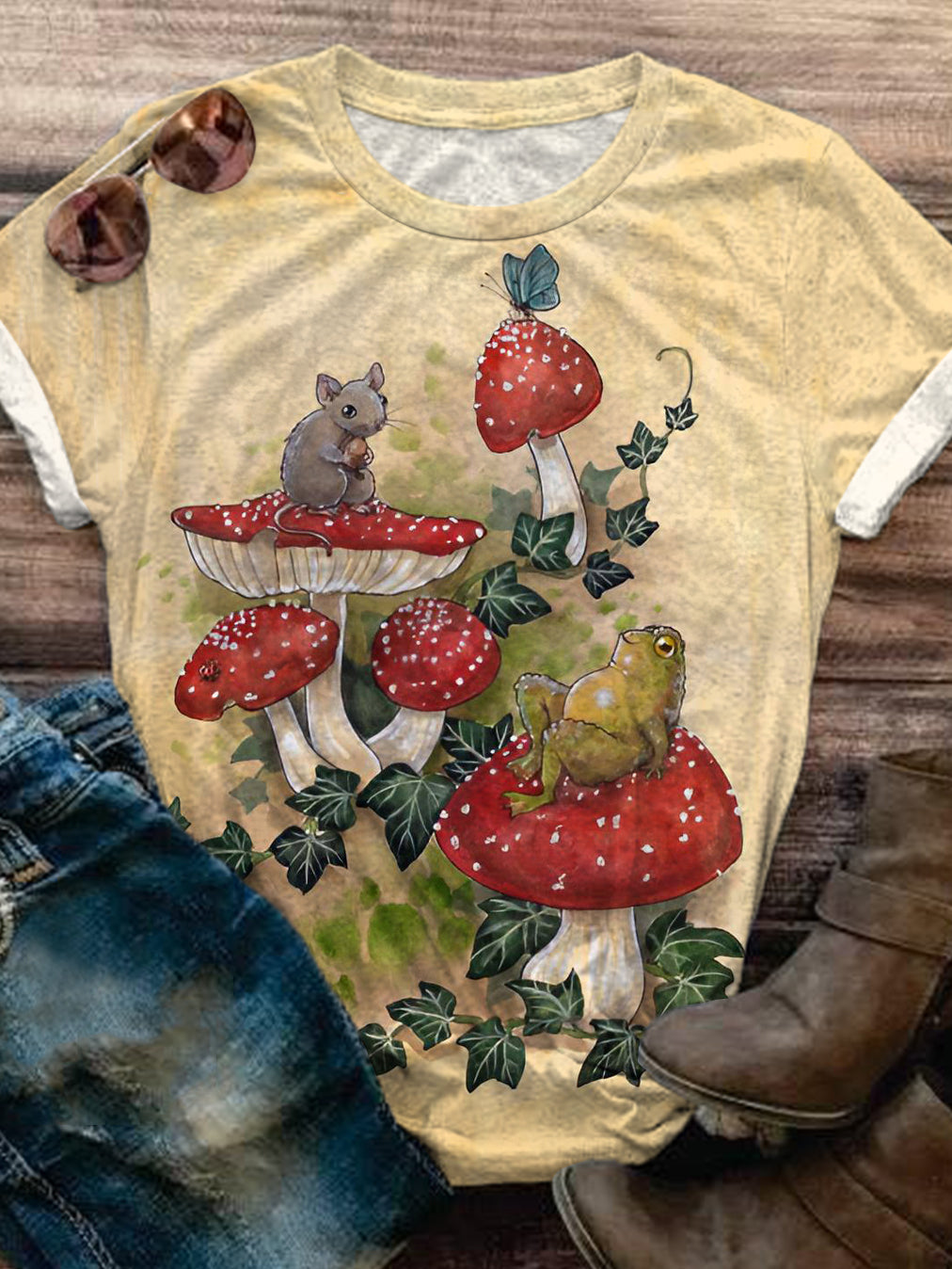 Women's Mushroom And Animal Print Crew Neck T-shirt