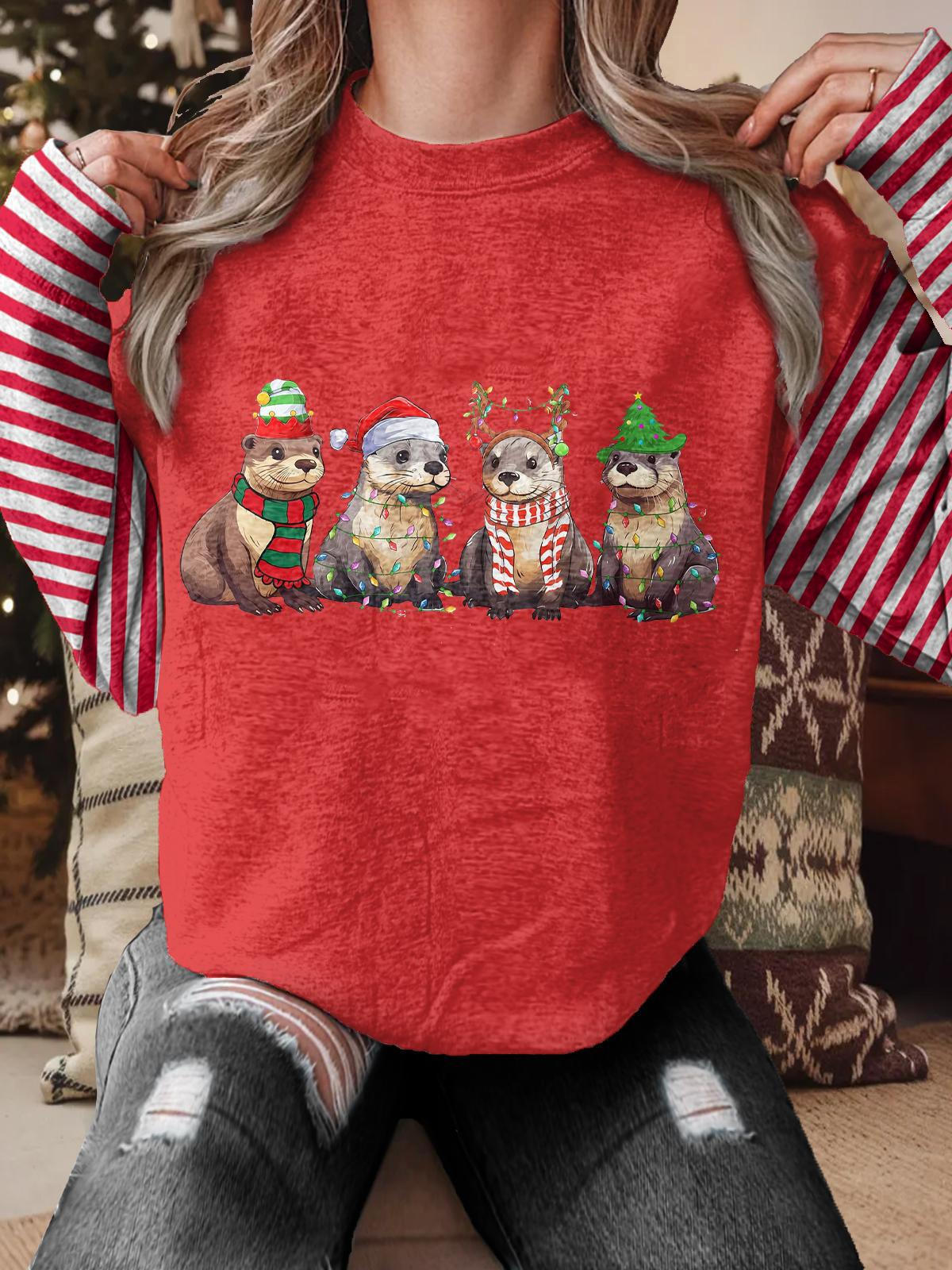 Cute Animals Otters Christmas Lights Printed Long Sleeve Casual Top