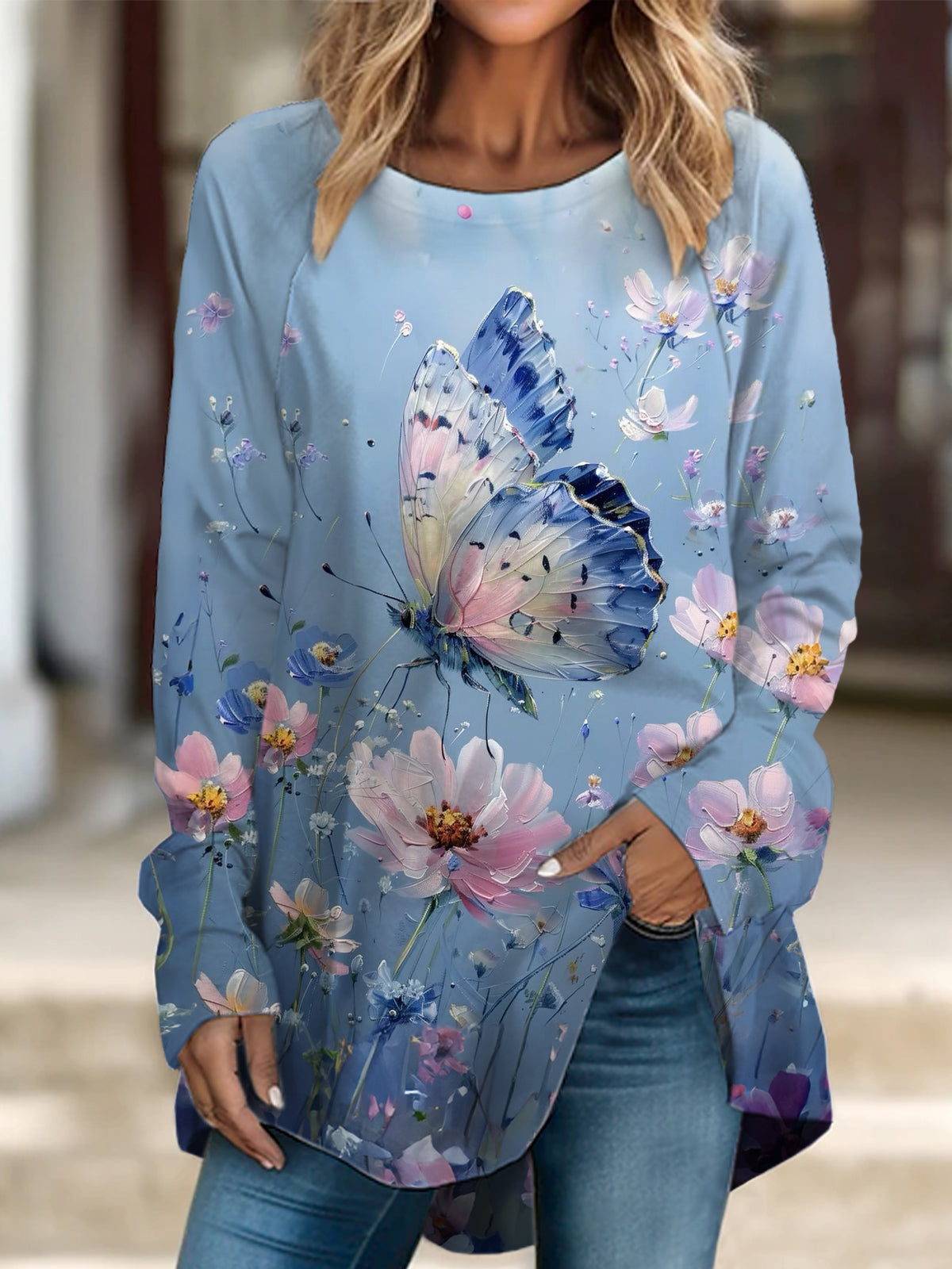 Women's Color Butterfly Round Neck Long Sleeve Printed Top